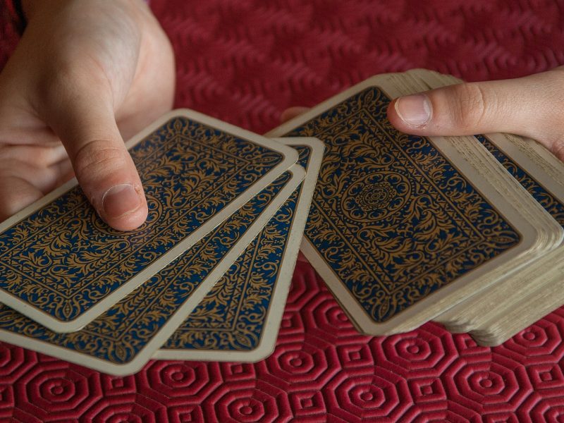 playing-cards-2205554_1920.jpg